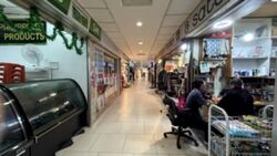 Lucky Plaza (D9), Shop House #628802591